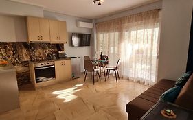 New Stylish Apartment In Athens!