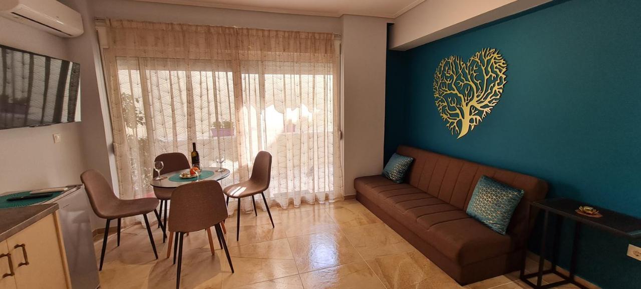 New Stylish Apartment In Athens! Bagian luar foto