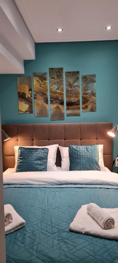 New Stylish Apartment In Athens! Bagian luar foto